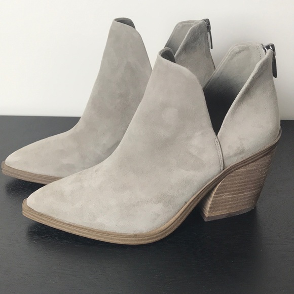 vince camuto gigietta foxy suede